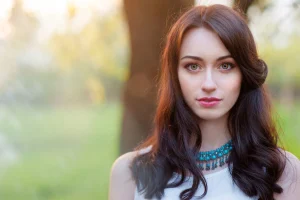 bokeh-in-photography-portrait-of-a-woman-1536x1022